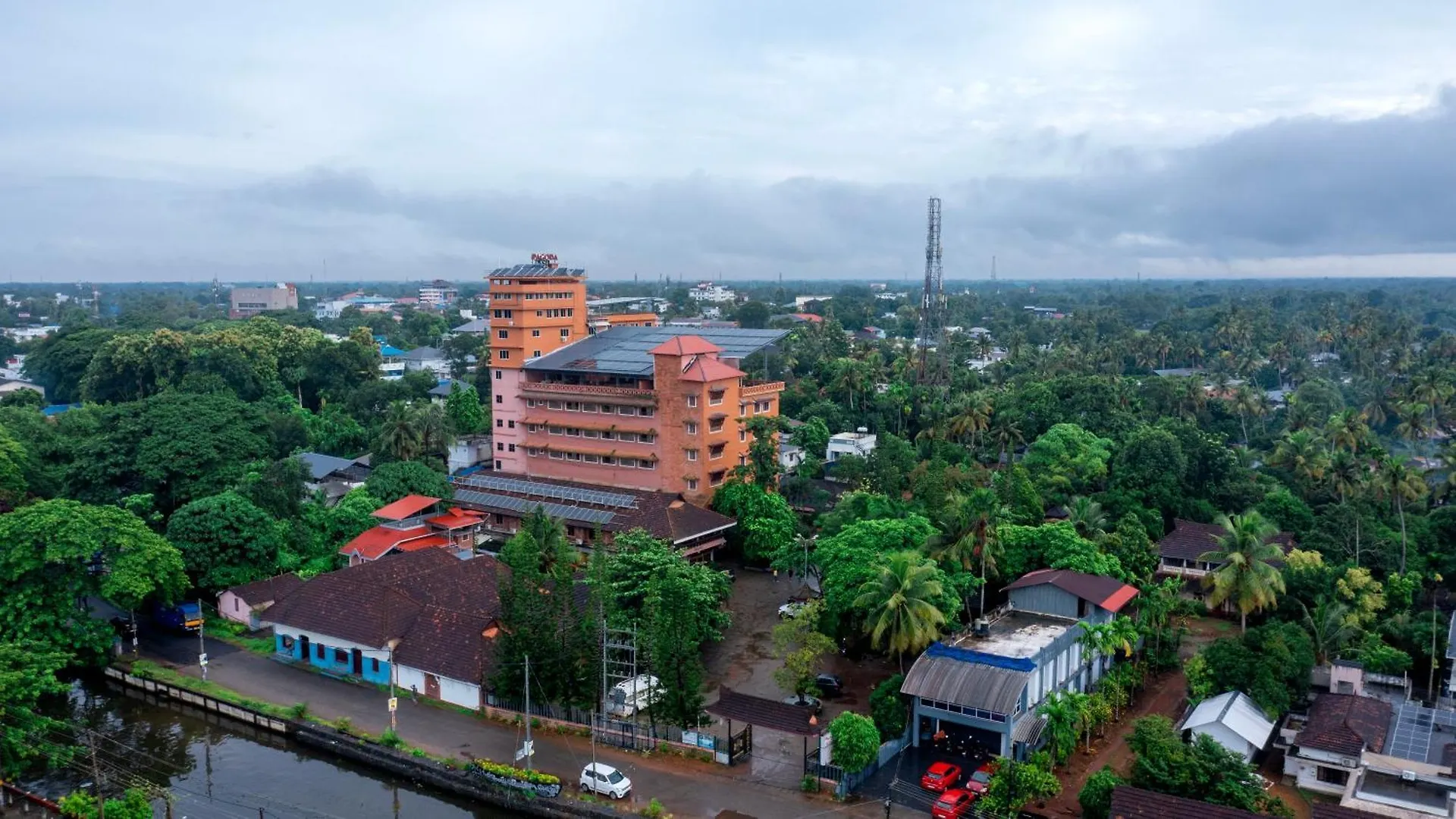 Pagoda Resorts Alleppey Alappuzha 3*,