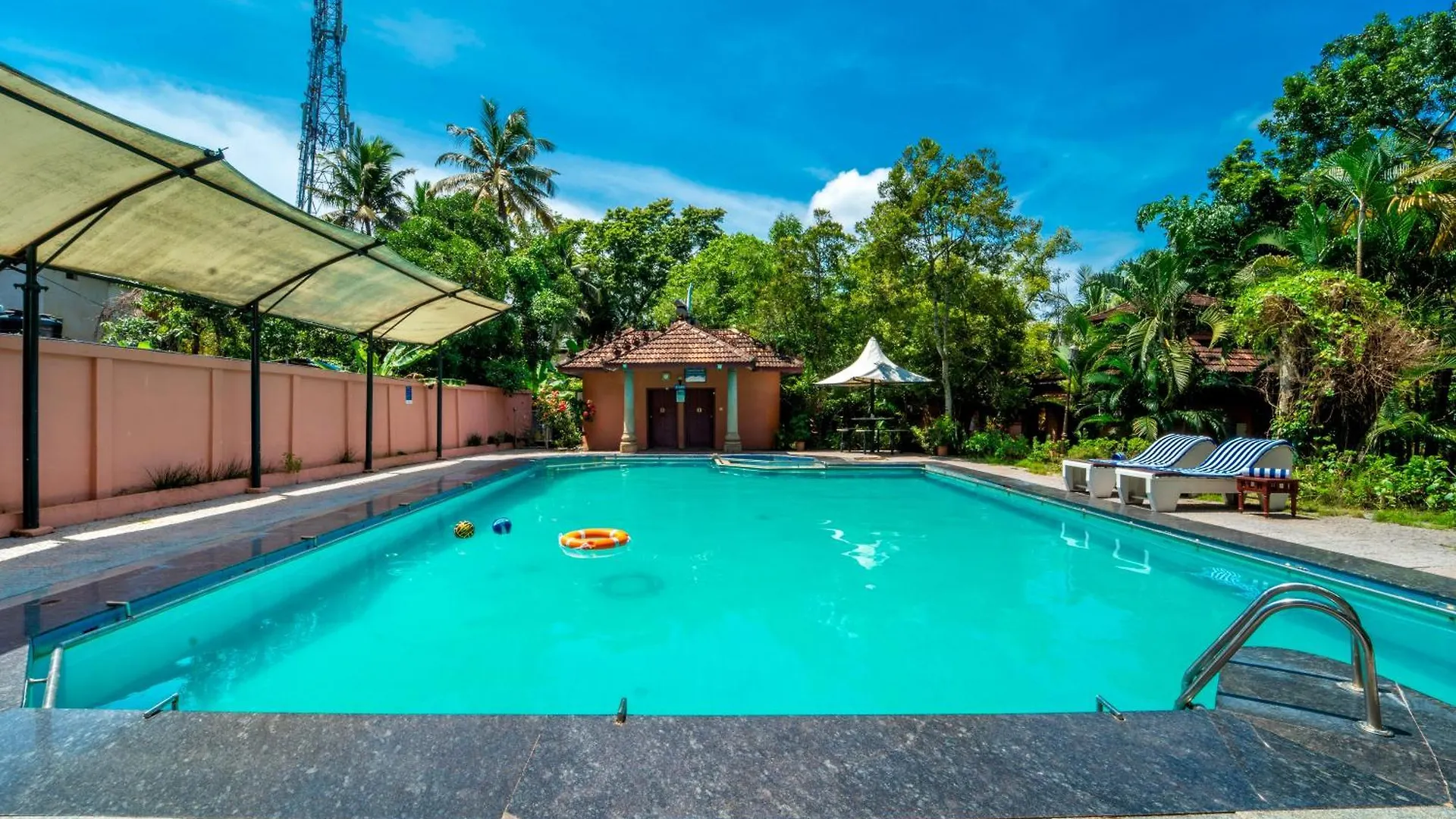 Pagoda Resorts Alleppey Alappuzha 3*,